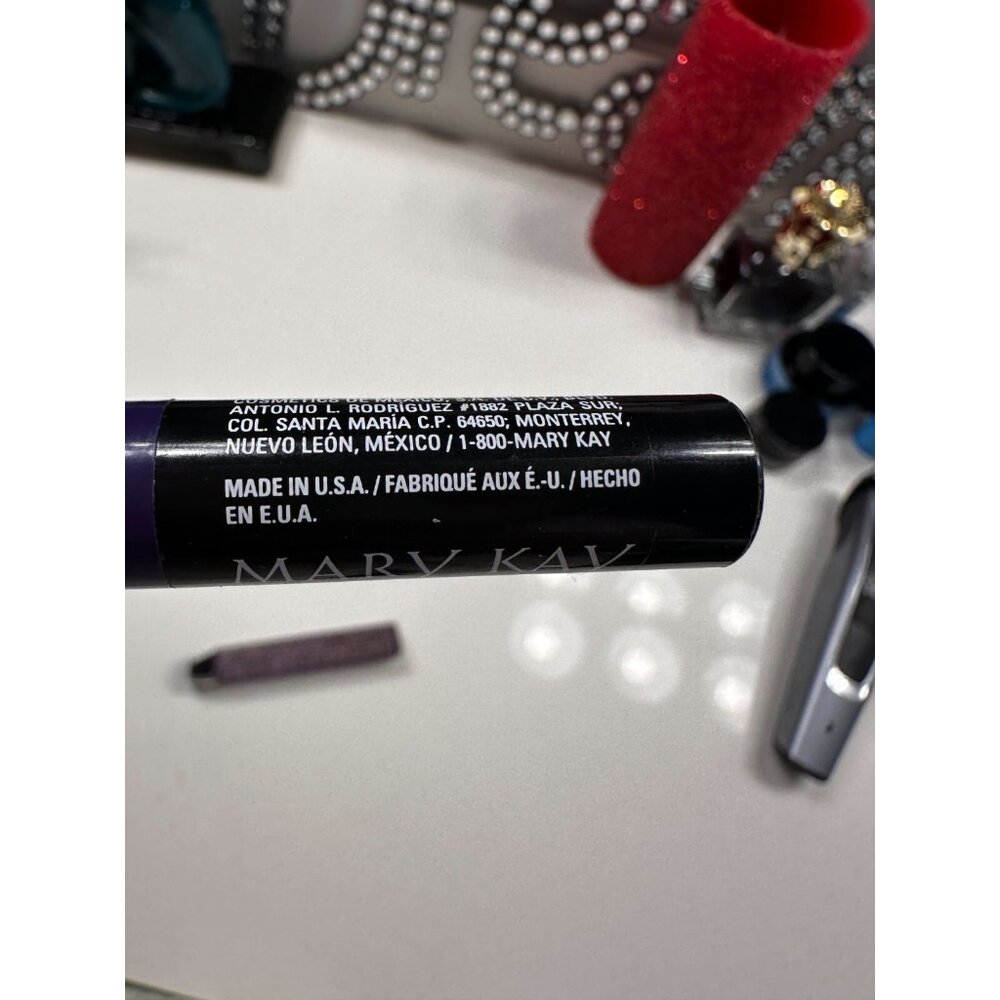 Mary Kay Smoke & Shimmer Eye Wand AMETHYST SMOKE  066931 NIB - Picture 4 of 4